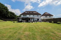 Images for With a 110 x 108 ft Garden in Gills Green, Hawkhurst