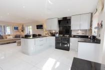 Images for With a 110 x 108 ft Garden in Gills Green, Hawkhurst