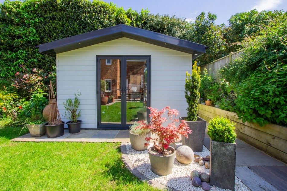 Images for Within Easy Reach to Cranbrook Shops & Schools EAID:366206731 BID:bid