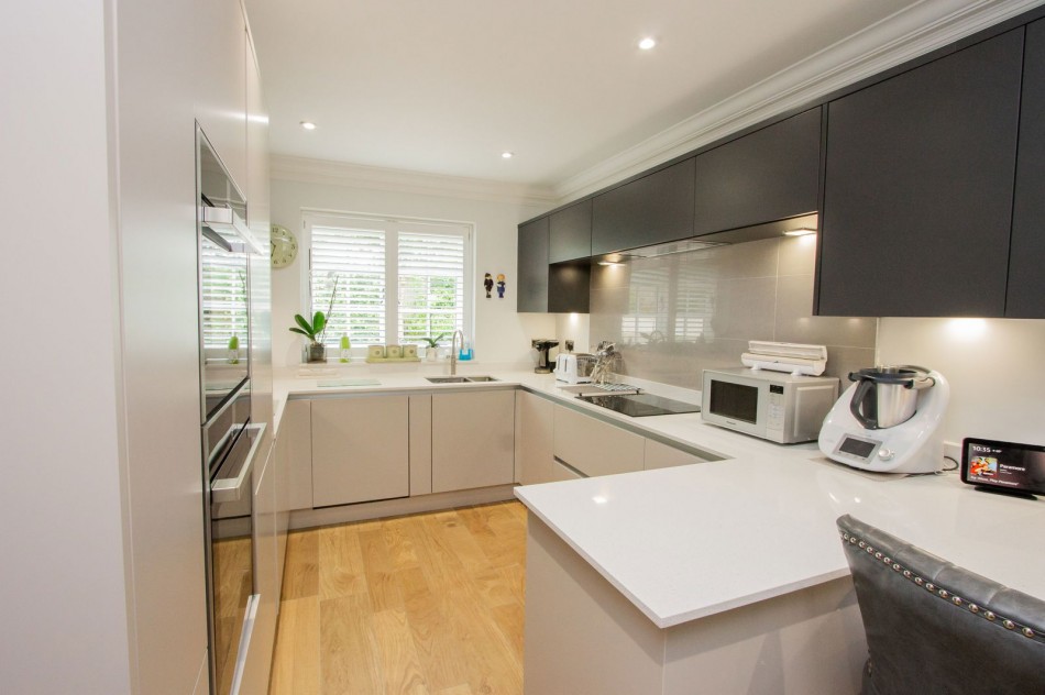 Images for Within Easy Reach to Cranbrook Shops & Schools EAID:366206731 BID:bid