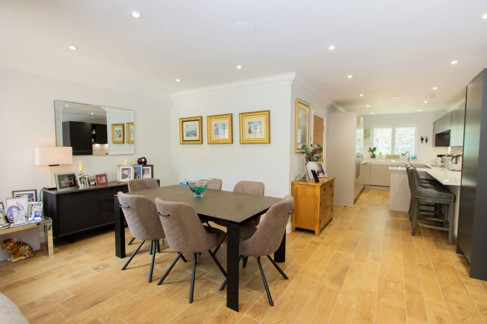 Images for Within Easy Reach to Cranbrook Shops & Schools EAID:366206731 BID:bid