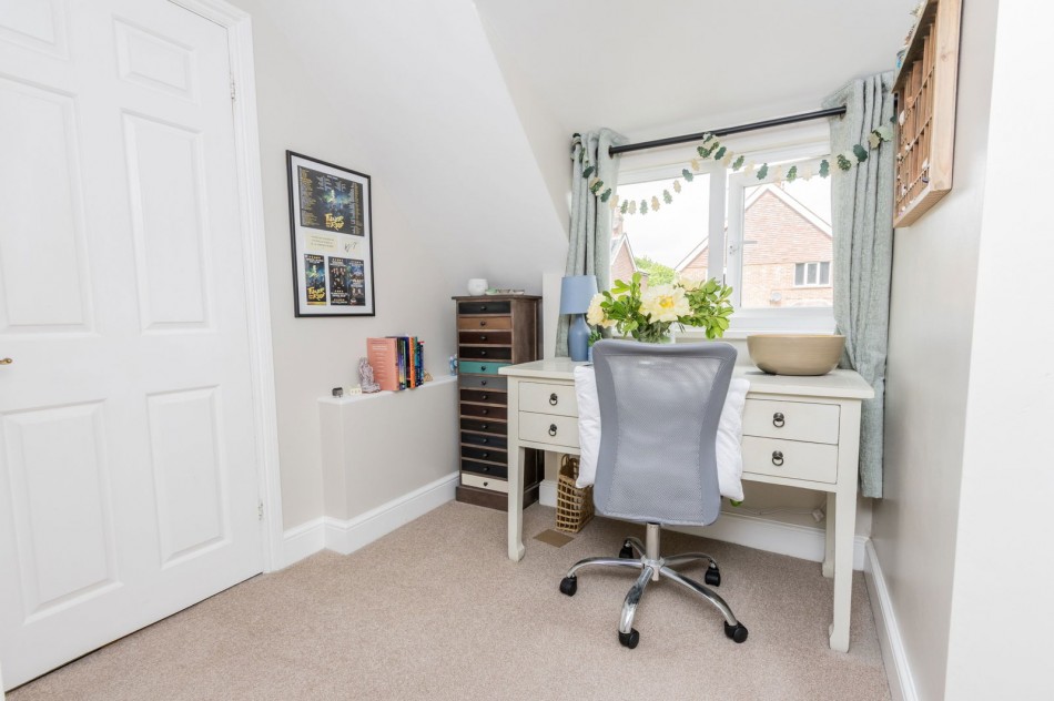 Images for Walking Distance To Cranbrook High Street EAID:366206731 BID:bid
