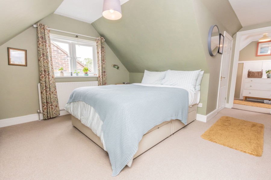 Images for Walking Distance To Cranbrook High Street EAID:366206731 BID:bid
