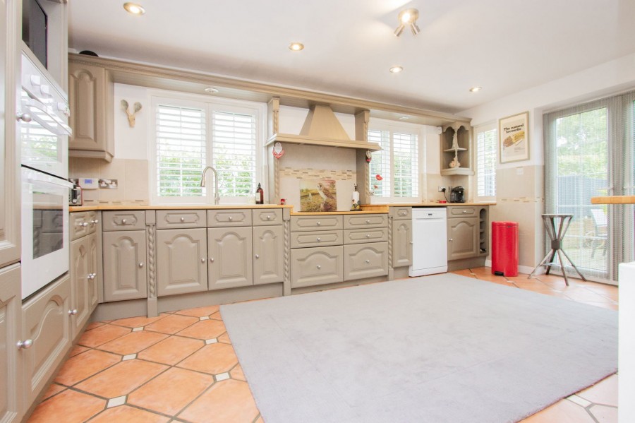 Images for On A 1/4 Of An Acre Plot In Cranbrook EAID:366206731 BID:bid
