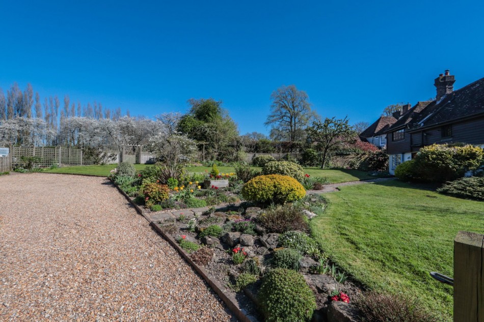 Images for Set Within 1.6 Acres In Goudhurst EAID:366206731 BID:bid