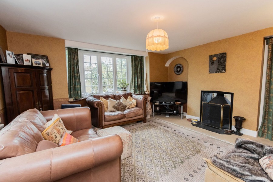 Images for A 3640 Sq Ft Family Home In Cranbrook EAID:366206731 BID:bid