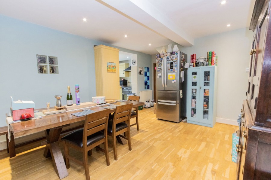 Images for A 3640 Sq Ft Family Home In Cranbrook EAID:366206731 BID:bid