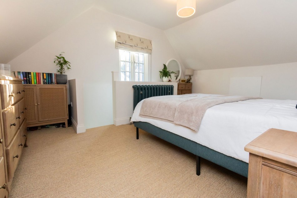 Images for Walking Distance to Hawkhurst Colonnade EAID:366206731 BID:bid