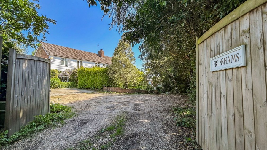 Images for Set On The Outskirts Of Hawkhurst Village EAID:366206731 BID:bid